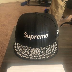Black Supreme Undisputed Box Logo New Era Cap Size 7 1/8